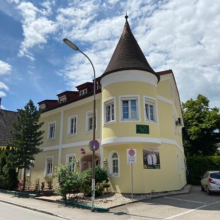 Gaestehaus Auerhahn Vöcklabruck Екстериор снимка